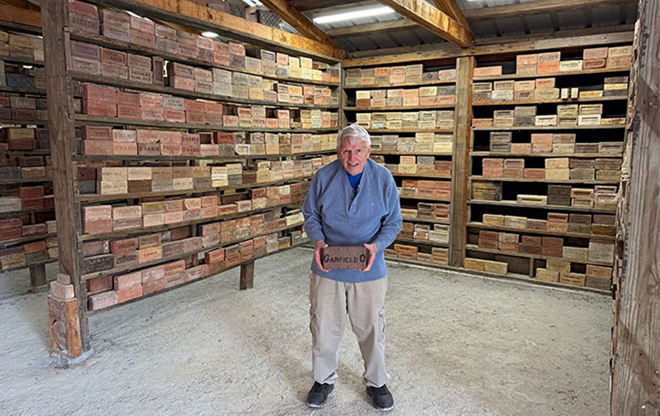 87-річний чоловік випадково встановив світовий рекорд завдяки незвичайному хобі: вражаюча історія